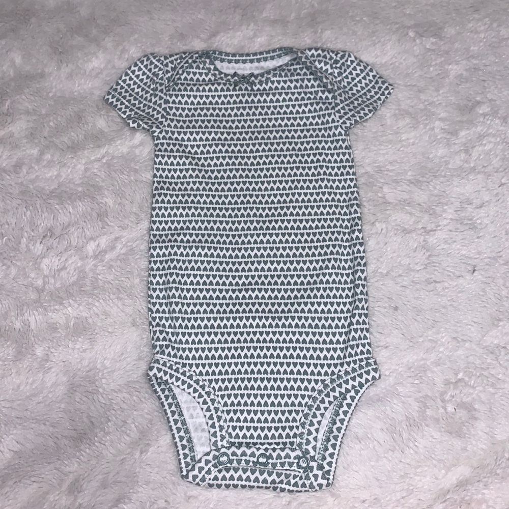 (3 for $10) Carter’s 3-6 month heart bodysuit